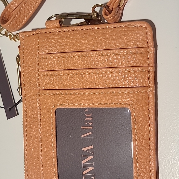 Sienna Mae "Blakely" Wallet with Detachable Wrist Strap - Picture 2 of 3